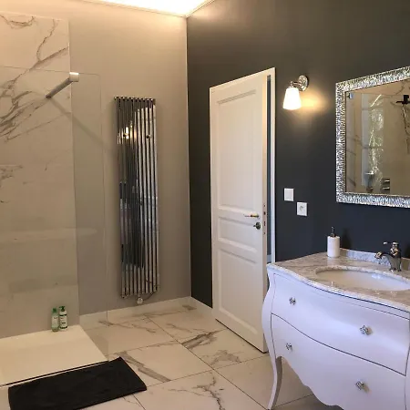 Domaine De La Mazure 4*