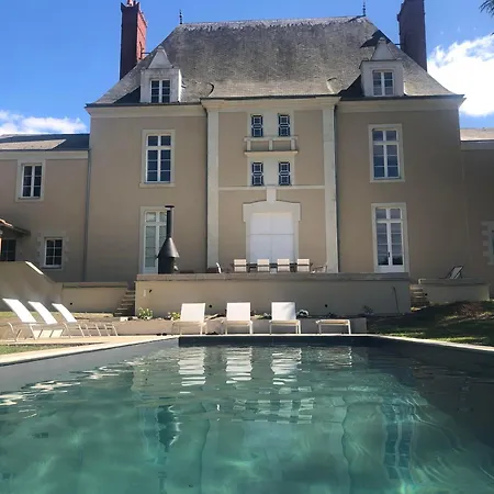Domaine De La Mazure 4*