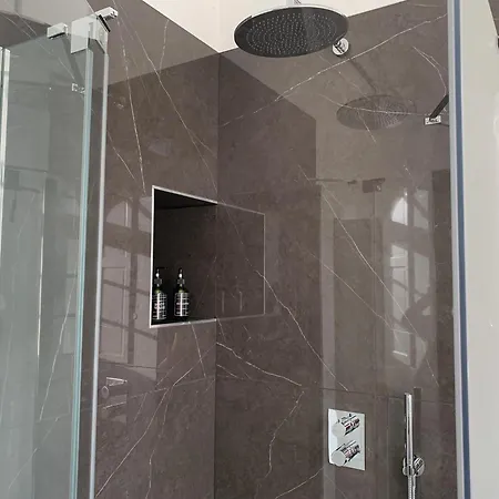 Domaine De La Mazure 4*