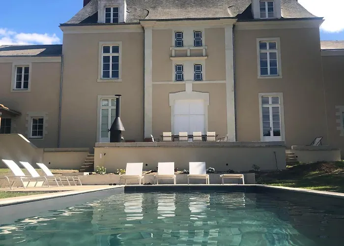 Domaine De La Mazure 4*